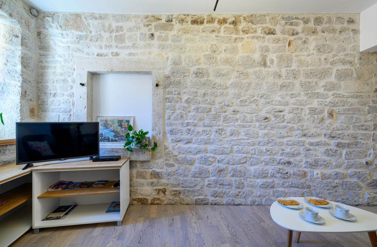 Apartments Festum Шибеник Экстерьер фото