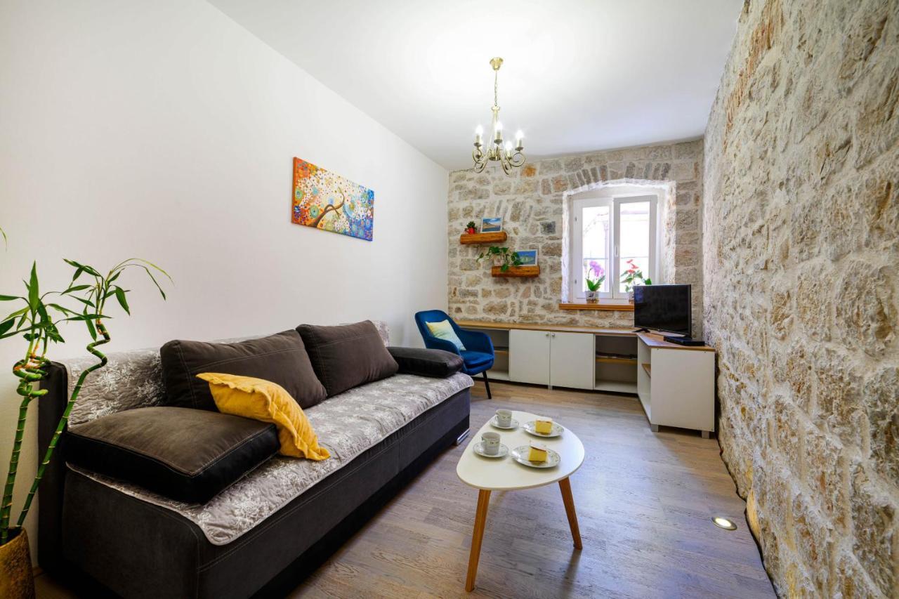 Apartments Festum Шибеник Экстерьер фото