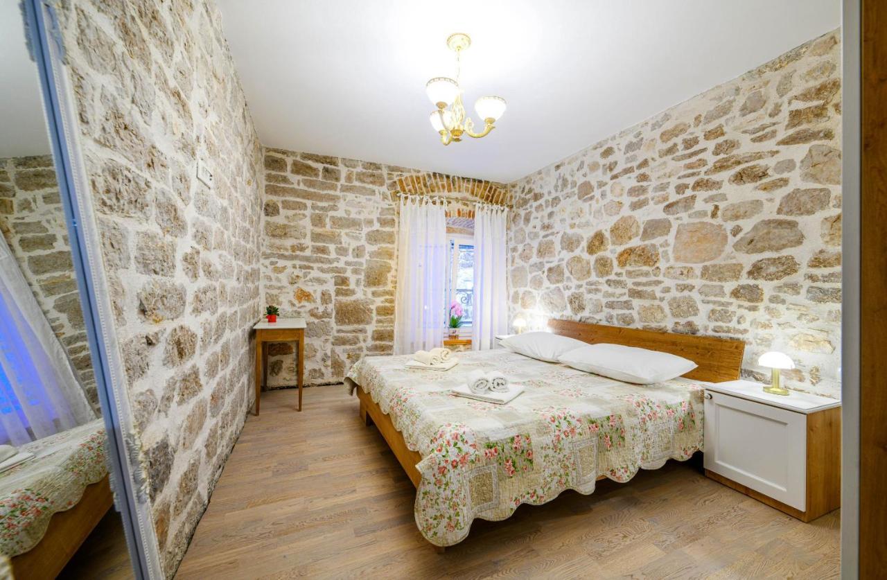 Apartments Festum Шибеник Экстерьер фото