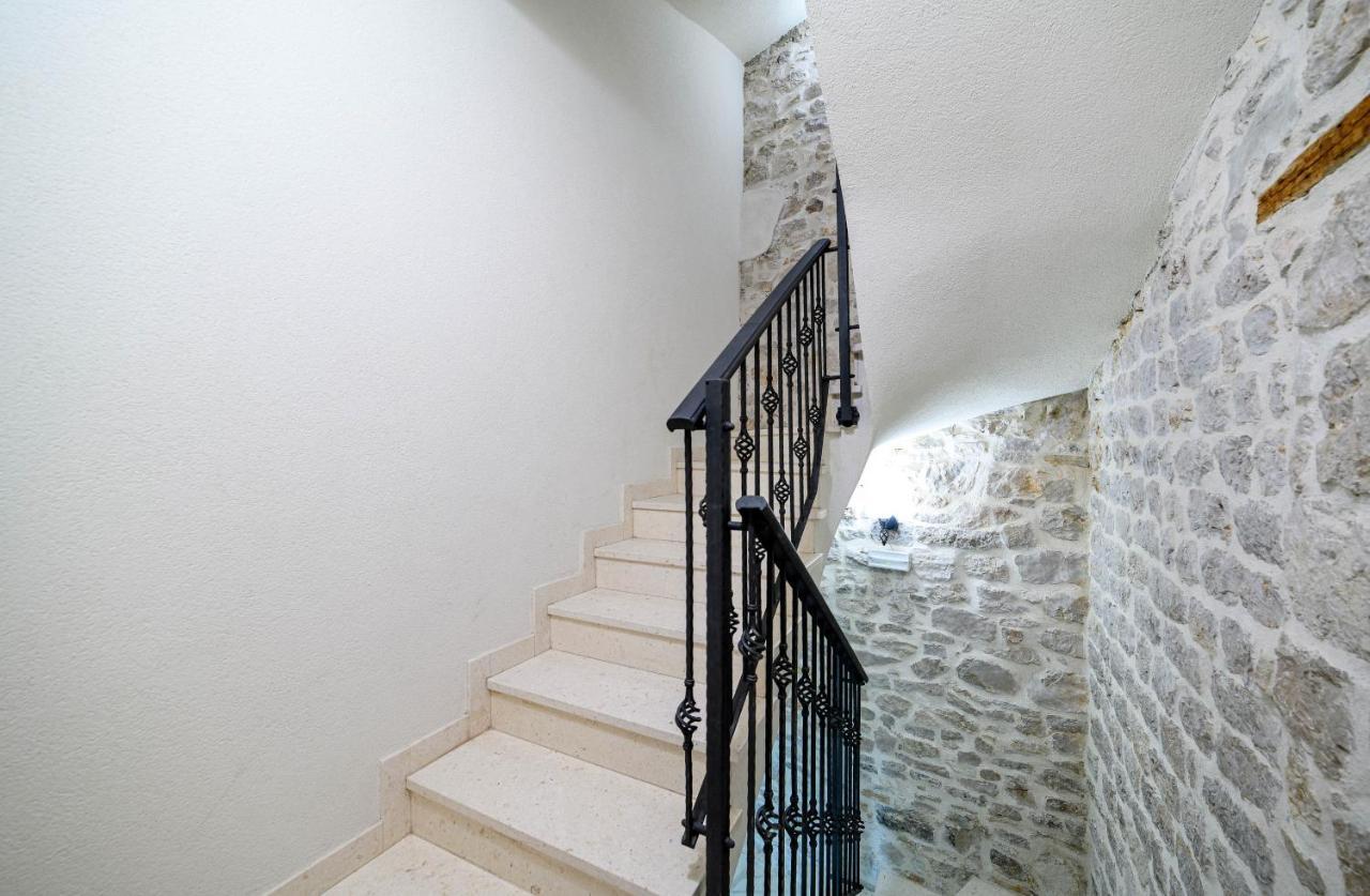 Apartments Festum Шибеник Экстерьер фото