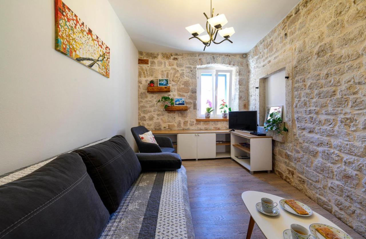 Apartments Festum Шибеник Экстерьер фото